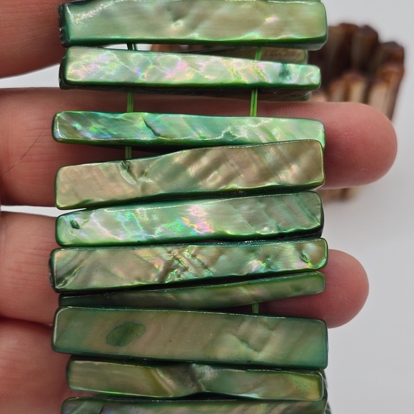 Shell Stretch Bracelet Lot of 2 Green Brown Iridescent Chunky Boho Surf‎ Beach - Picture 4 of 7